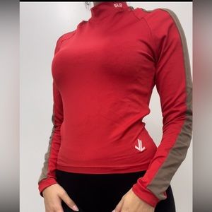 Red long sleeve sports sweatshirt
